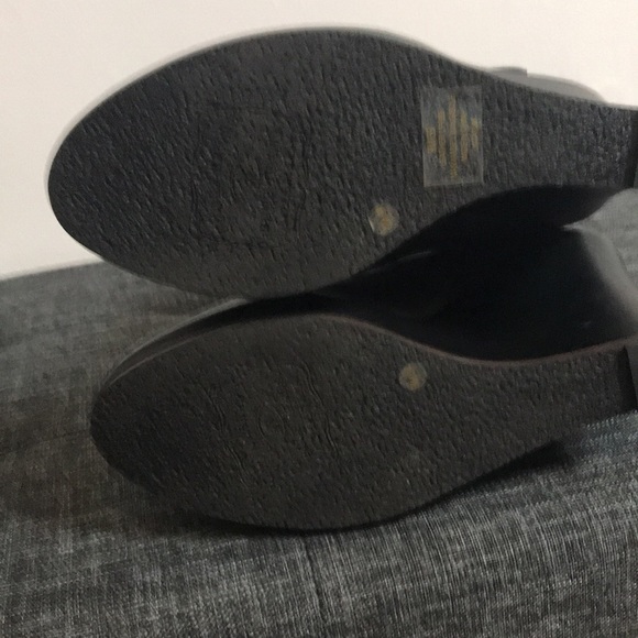 Lucky Brand Booties, black leather. Size 9 - Picture 12 of 14